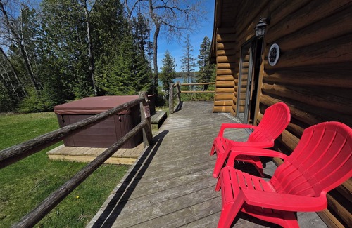Drummond House | Drummond Island Hotel & Vacation Homes - Fairview Cove Log Home
