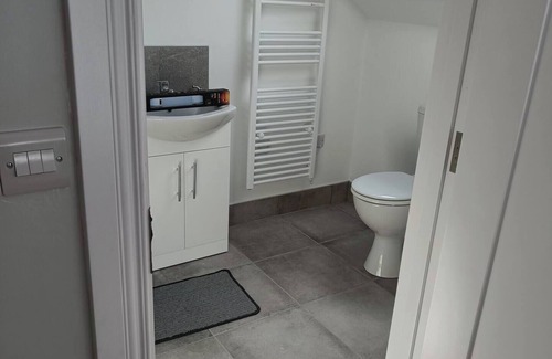 Darragh Apartment | Drumquin Accommodation Room 4