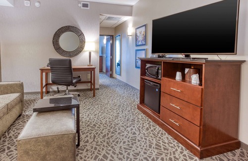Mason Hotel | Drury Inn & Suites Cincinnati Northeast Mason