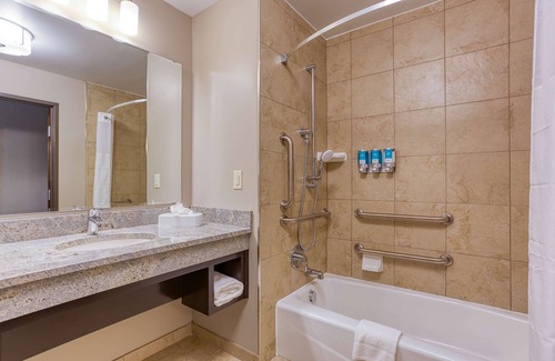 Mason Hotel | Drury Inn & Suites Cincinnati Northeast Mason