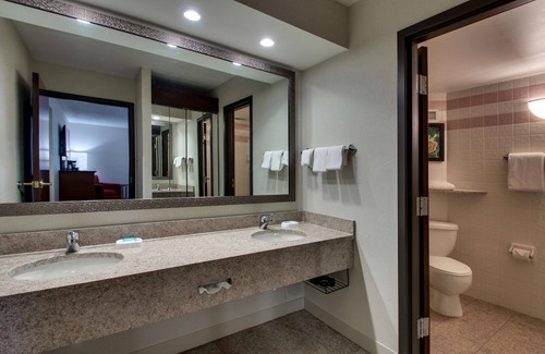 Evansville Hotel | Drury Inn & Suites Evansville East