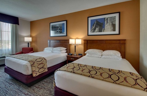 Findlay Hotel | Drury Inn & Suites Findlay