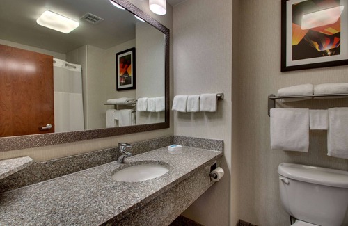 Findlay Hotel | Drury Inn & Suites Findlay