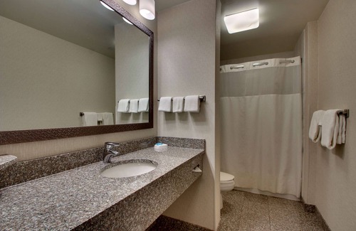 Findlay Hotel | Drury Inn & Suites Findlay