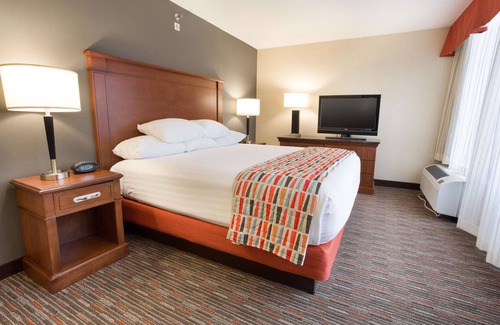 Joplin Hotel | Drury Inn & Suites Joplin