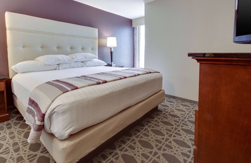 Overland Park Hotel | Drury Inn & Suites Kansas City Overland Park
