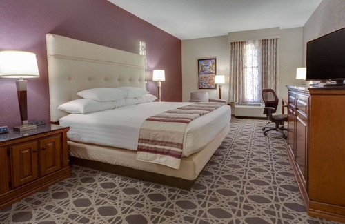 Las Cruces Hotel | Drury Inn & Suites Las Cruces