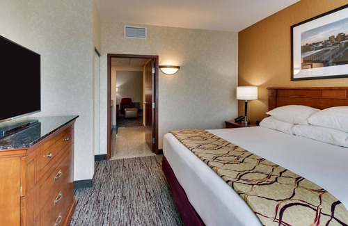 Meridian Hotel | Drury Inn & Suites Meridian