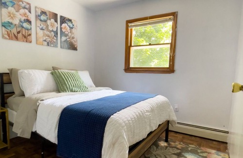 Kent Lakes House | DRV Lake Carmel retreat