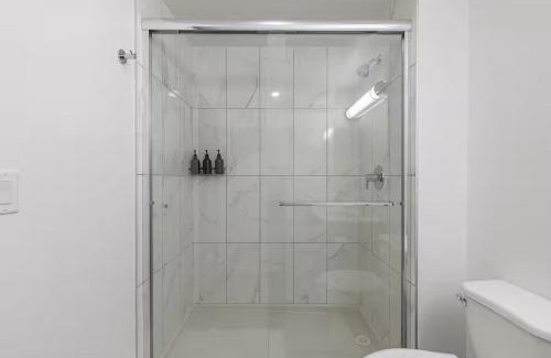 Downtown Edmonton Apartment | DT Edmonton King Suite with Parking & 100 Walk Score