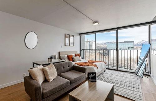 Downtown Salt Lake City Apartment | DT Studio Gym Pool Table 8th Floor Parking