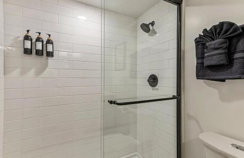 Downtown Salt Lake City Apartment | DT Studio Gym Pool Table 8th Floor Parking