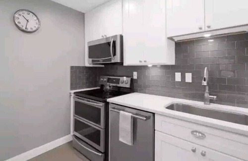St. Louis Condo | Dubai (Luxury)