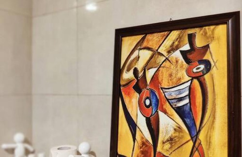 Greater Noida Apartment | Dubai Suite by Hey Studios