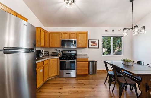 Duck Creek Village Hotel | Duck Creek Village Inn