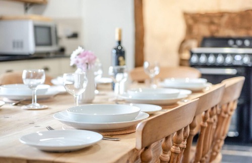 Ash Mill House | Ducks Paddle - Three Bedroom House, Sleeps 6