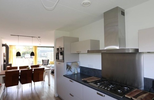 Renesse Villa | Duinhuis 11 modern holiday villa right at the North Sea dunes