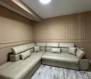 Korce Apartment | Dukati Guesthouse