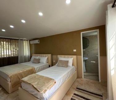 Korce Apartment | Dukati Guesthouse