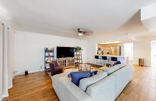 Tempe House | Duke Delight