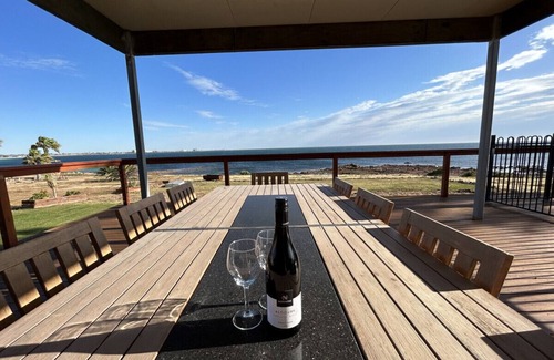 North Beach House | Dukes of Yorkes - Wallaroo Beach Frontage - Entire Home