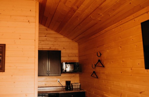 Hanksville RV Rental | Dukes Slickrock Campground & RV Park