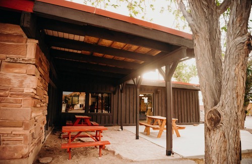 Hanksville RV Rental | Dukes Slickrock Campground & RV Park