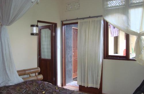 Kenderan House | Dukuh Village Villas & Art