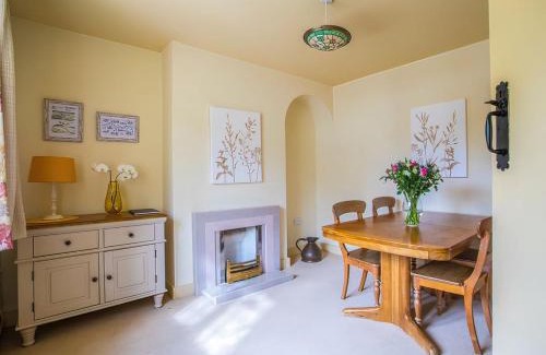 Benson House | Dulcie Cottage