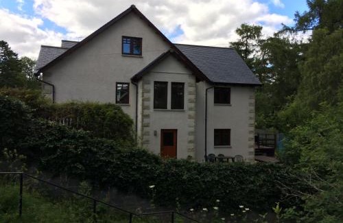 Newtonmore House | Dullatur