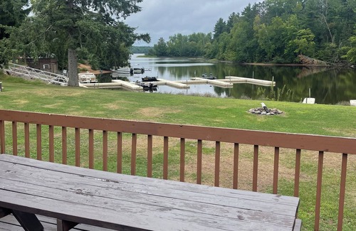Hayward Cabin | Dun Rovin Duplex 2 On the Beautiful Chippewa Flowage.
