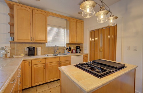 Dunedin Cottage | Dunedin Cottage Downtown 915
