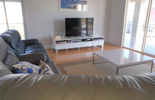 Port Hughes House | Dunes Getaway