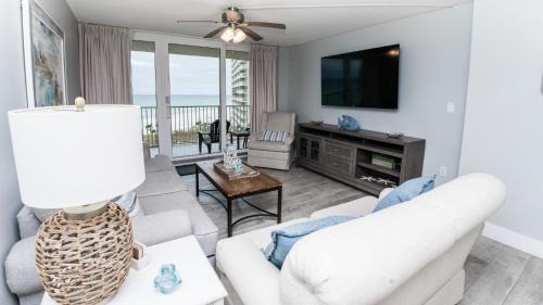 Gulf Lagoon Beach Apartment | Dunes of Panama E605 2BR 2BA BEACHFRONT condo