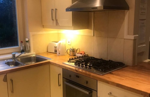 Kenmare Cottage | Dunkerron Woods 4 bedroom 4003 - sleeps 8 guests in 4 bedrooms