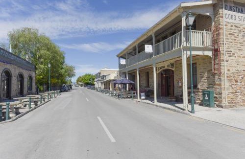 Clyde Hotel | Dunstan House