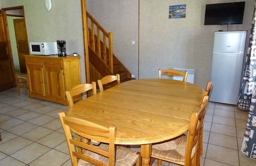 La Chapelle-en-Valgodemard Apartment | Duplex apartment 6/8 people, south east balcony, swimming pool, jacuzzi