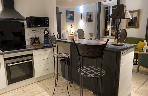Anatole France Apartment | Dupleix AU FIL DU Canal
