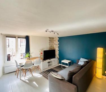 Montlhery Apartment | Dupleix Centre Ville Montlhéry Parking 30min Paris