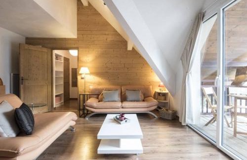 Saint-Lary-Soulan Apartment | Duplex 10 pers, 98m², cœur du village, balcon, proche télécabine et thermes, parking privé, jacuzzi - FR-1-296-340