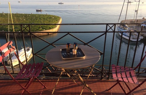 Le Croisic Apartment | DUPLEX APARTMENT/SEAVIEW/FREE PARKING/WIFI/4 PERS/IDEALLY LOCATED