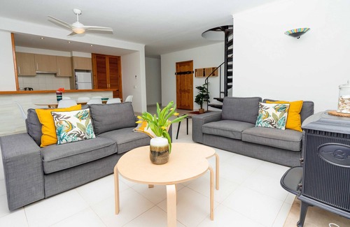 Campos Apartment | Duplex Apartment with Seaview, Wifi, 2 Terraces and Parking