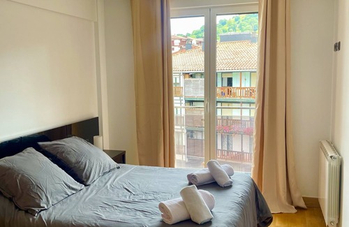 Astigarraga Apartment | Duplex at Capricho at 5 min center SS with Wifi and free private Parking