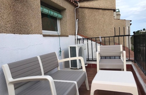 Portbou Apartment | Duplex Blue Portbou