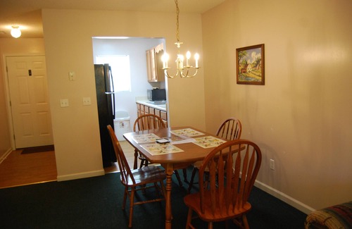 Russell Springs Cabin | Duplex Cabin A & B (Both Sides) @ LakePointe Resort