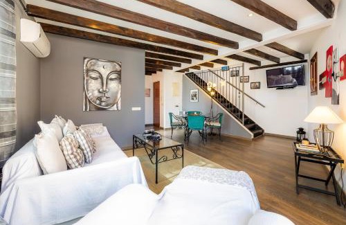 Moscari Apartment | Duplex Can Roses