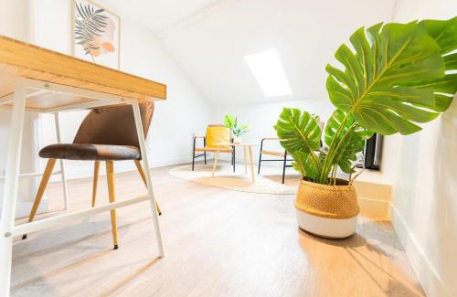 Chalons-en-Champagne Apartment | Duplex Confortable en Centre avec 2 Chambres