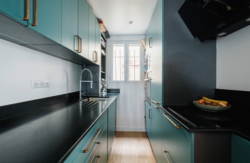 Saint-Lambert House | Duplex Dreams, by Veeve