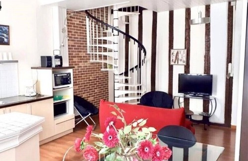 Bagneres-de-Bigorre House | Duplex en Plein Cœur de Bagneres de Bigorre - Cure Accepté