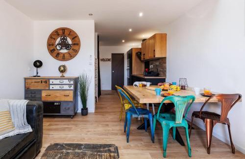Salon-de-Provence Apartment | Duplex Factory